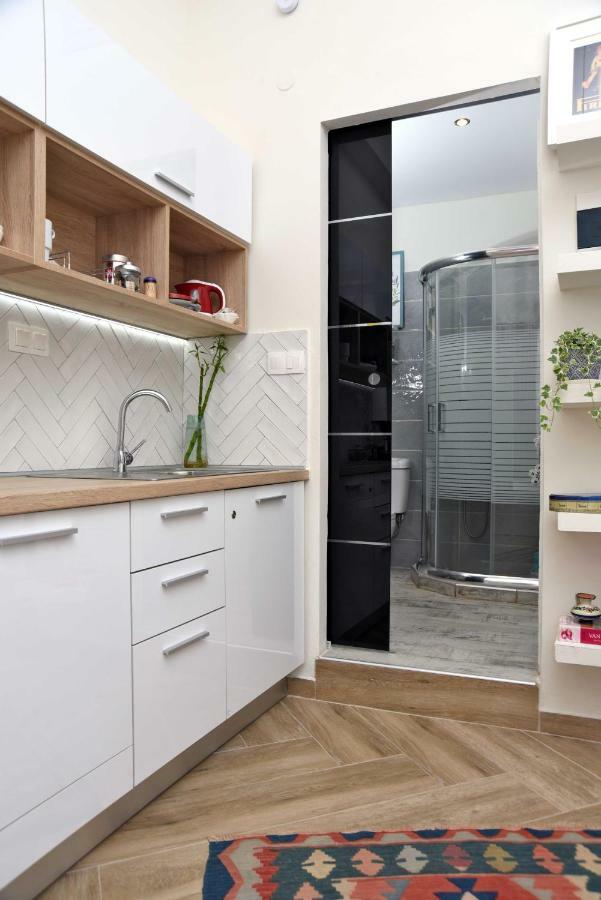 Central Aristotelous Studio 1 *